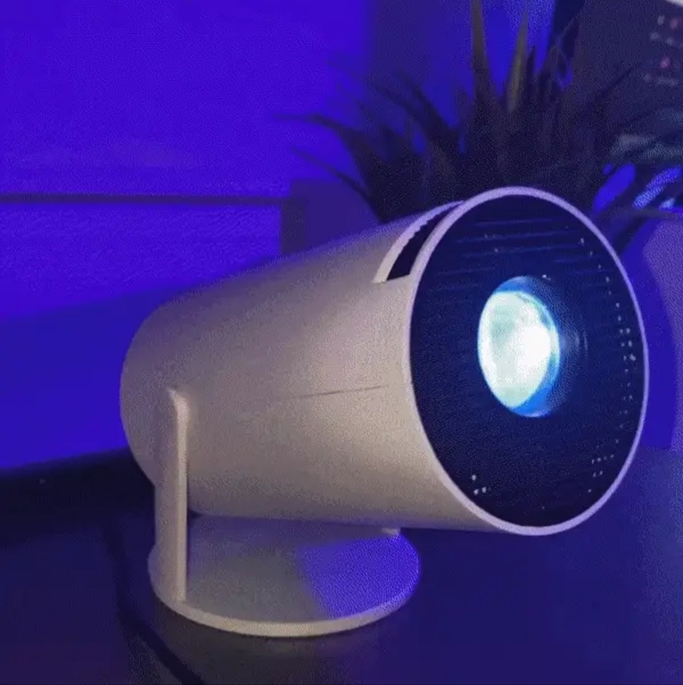 Mini Projector - Picture 2 of 2